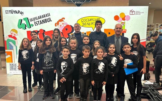 Silivri Belediyesi Çocuk Korosu, Atatürk'ü 10 Kasım'da Anma Etkinliği Düzenledi