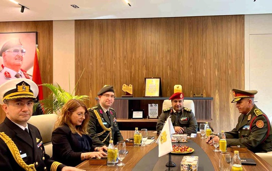 Hafter ve Türk Yetkililerden İlk Görüşme
