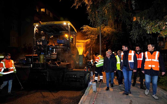 Beşiktaş'ta Fecri Ebcioğlu Sokağı'nda Yol Bakım Çalışmaları Tamamlandı