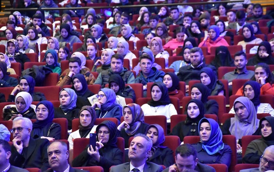 Ali Muhyiddin Karadaği: 'Dünya 5'ten Büyüktür' ve İslam Birliği Üzerine