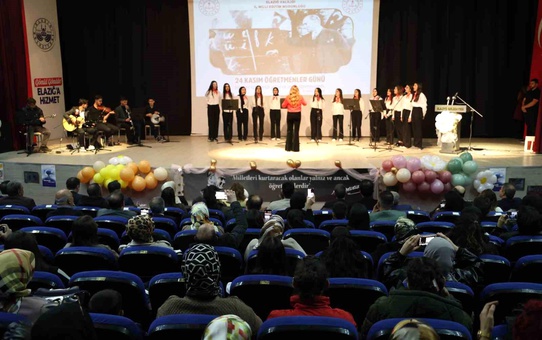 Elazığ'da 24 Kasım Öğretmenler Günü Coşkuyla Kutlandı