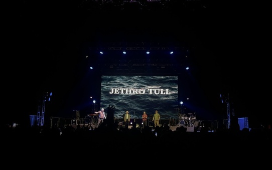 Jethro Tull İstanbul'da Çaldı