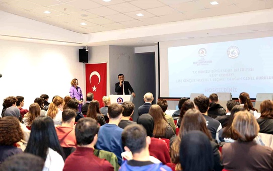 Denizli'de Lise Gençlik Meclisi Kuruldu