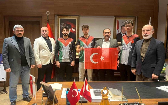 Çiçekdağı Belediyespor, Filistin İçin Özel Formayla Mücadele Ediyor