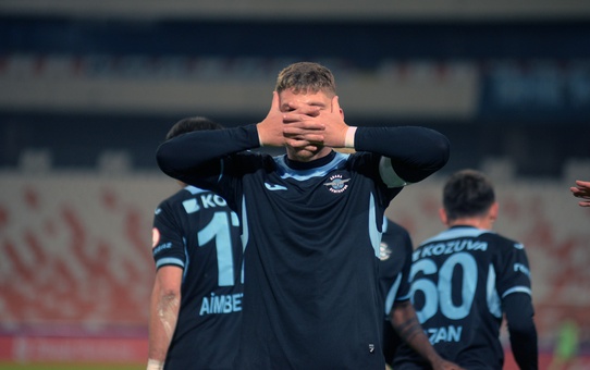 Adana Demirspor, Sebat Gençlik Spor'u Mağlup Ederek Bir Üst Tura Yükseldi