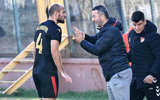 Yalovaspor'un Hedefi 3 Puan