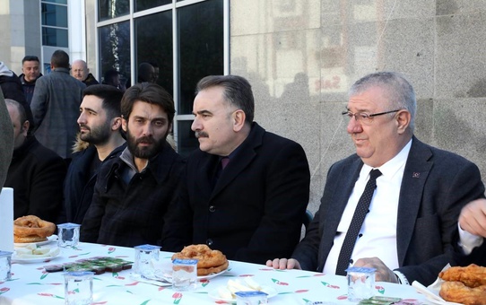 Edremit'te Tuncay Kılıç Anısına Lokma Hayrı Düzenlendi