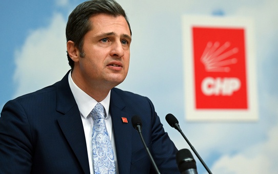 CHP Sözcüsü'nün 'soytarı' açıklamasına AK Parti'nin yanıtı çok sert oldu
