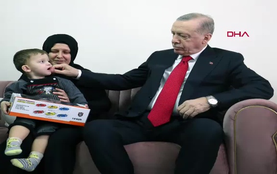 Erdoğan, mühimmat fabrikasındaki patlama sonucu vefat eden Muhammet Ergin ve Enes Kırmızı'nın ailelerini ziyaret etti
