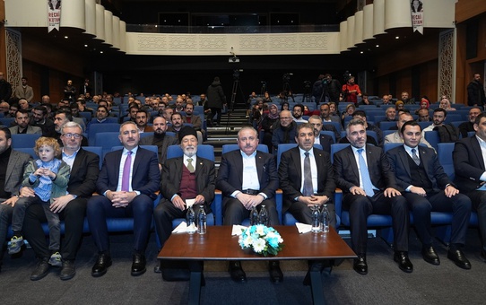 Recai Kutan Anma Programı Düzenlendi