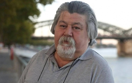 Ahmet Nesin hakkında yakalama kararı çıkarıldı