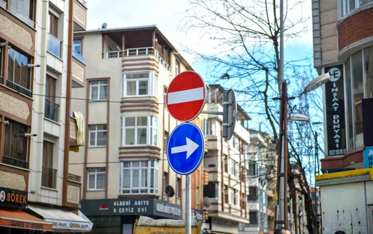 Esenyurt'ta 5 Cadde Tek Yön Uygulamasına Geçti