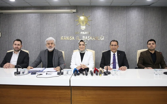 Manisa'da AK Parti'li Hızlı ile Turgut basın toplantısı düzenledi