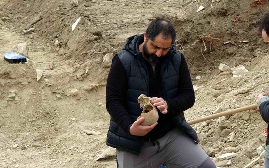 Burdur'da Eski Mezar Bulundu
