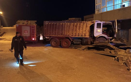 Mardin'de Kamyon Kaza Yaptı
