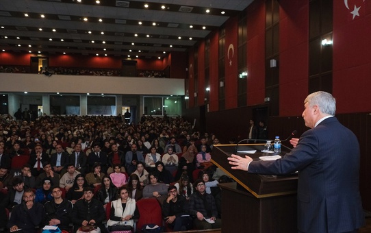 Anayasa Mahkemesi Üyesi Menteş, MAÜ'de Bireysel Başvuru Sürecini Anlattı