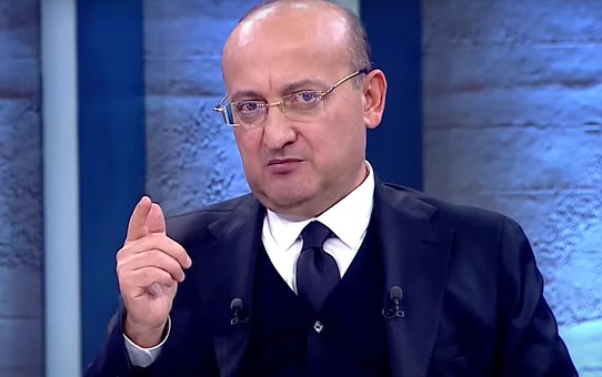 Eski Başbakan Yardımcısı Akdoğan: Bahçeli'nin çağrısını duyunca elimdeki çatalı düşürdüm