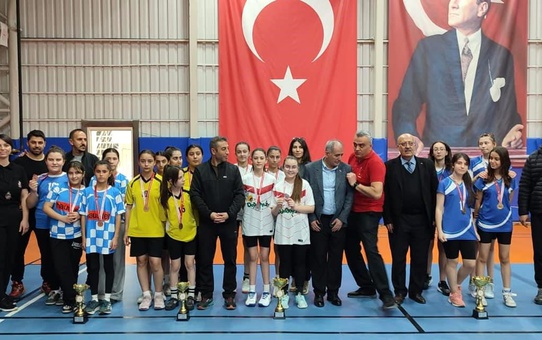 Badminton Yıldız Kızlar İl Birinciliği Tamamlandı