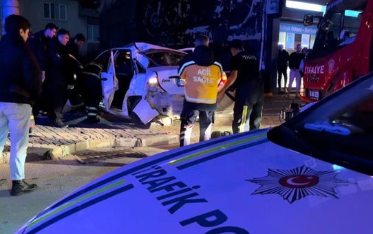 Bursa'da Feci Kaza: 1 Ölü, 3 Yaralı