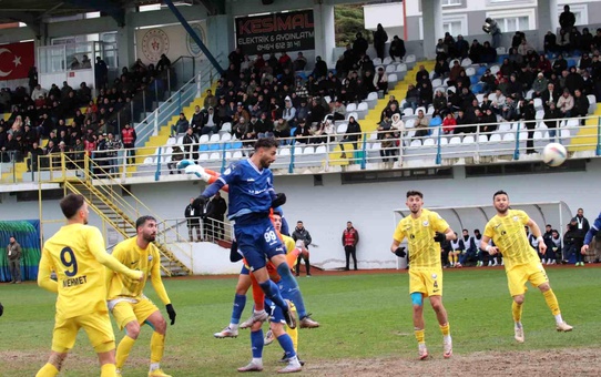 Pazarspor, Küçükçekmece'ye 3-1 Yenildi