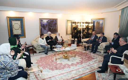 Cumhurbaşkanı Erdoğan, eski AK Parti Milletvekili İyimaya'nın ailesine taziye ziyaretinde bulundu