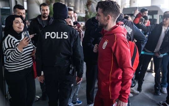 Galatasaray Amsterdam'a Gitti