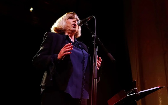 İngiliz şarkıcı ve oyuncu Marianne Faithfull hayatını kaybetti
