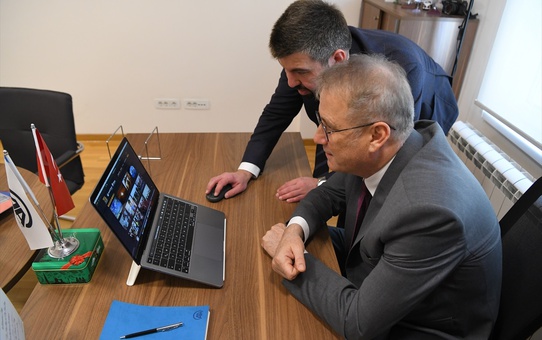 Büyükelçi Saygılı'dan Yılın Kareleri Oylaması