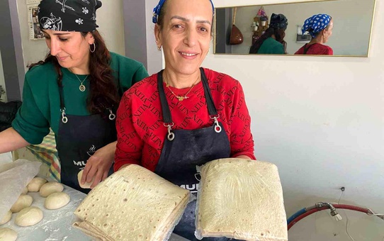 Elazığ'da Kadın Gücü: Yufka Dükkanı