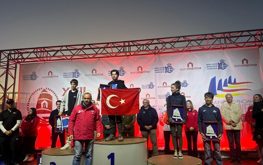 Mehmet Erkut Budak'tan Altın Madalya
