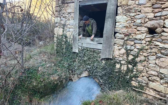 210 Yıllık Değirmen Buğday Öğütmeye Devam Ediyor