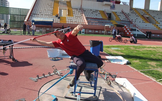 Mersin'de Para Atletizm Olimpik Deneme Yarışmaları Düzenlendi