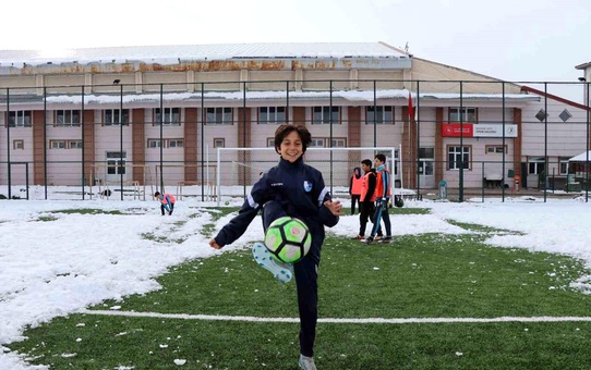 Saldıray Berk: Genç Futbol Yeteneği
