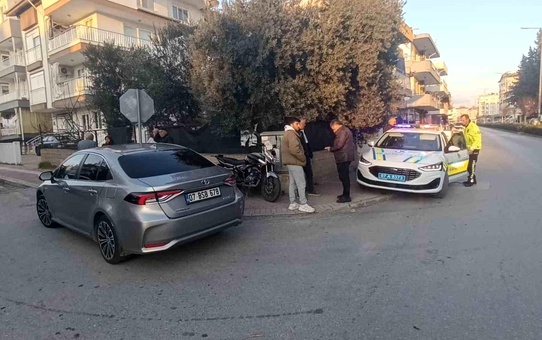 Manavgat'ta Trafik Kazası: Motosikletli Yaralandı