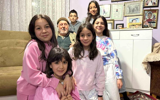 Torunu şehit olan 92 yaşındaki Yusuf Dede'ye ailesinden Ramazan sürprizi