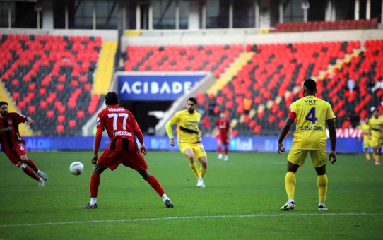 Gaziantep FK, Eyüpspor'u 3-1 Yenerek Üç Puan Aldı