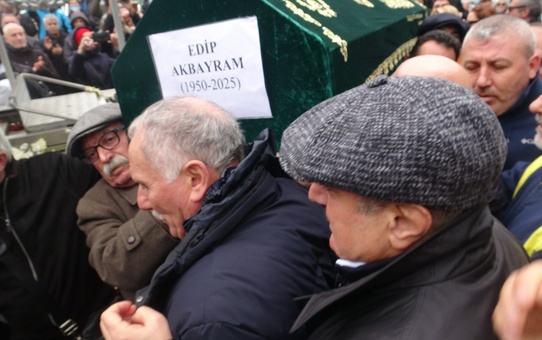 Usta Sanatçı Edip Akbayram Son Yolculuğuna Uğurlandı