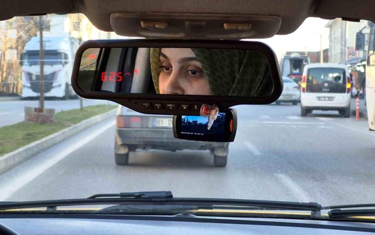 İşyeri Kapanan Kadın Taksici Oldu