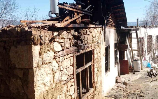 Karaman'da Yangın Faciası: 1 Ölü, 1 Yaralı