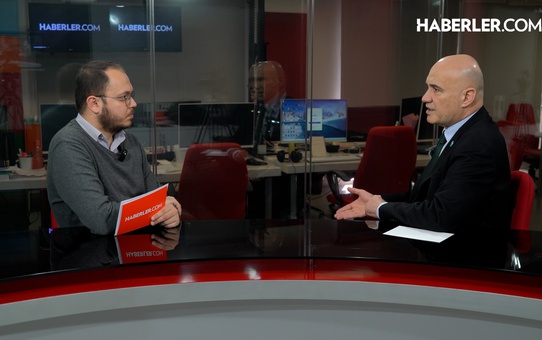 Turhan Çömez: Kent uzlaşısı üzerinden İBB'ye kayyum atanabilir