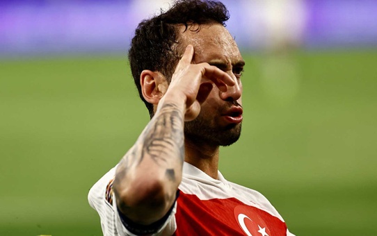 Hakan Çalhanoğlu, Macaristan'a attığı golle tarihe geçti