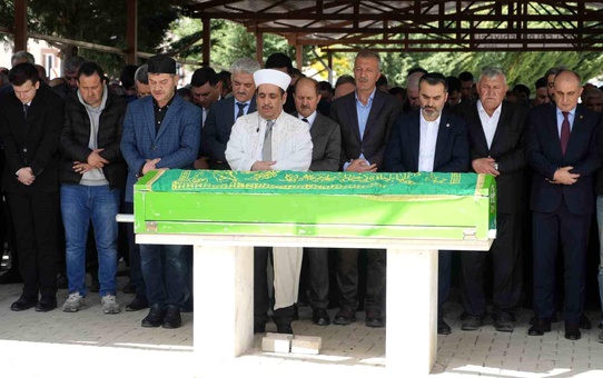 Gülüşan Erdemir'in Cenaze Törenine Katılım Yoğundu