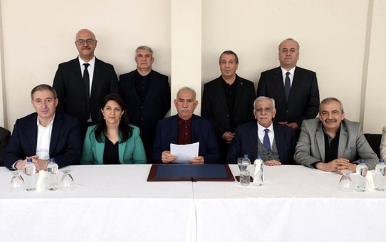PKK elebaşı Abdullah Öcalan ailesi ile İmralı'da görüştü