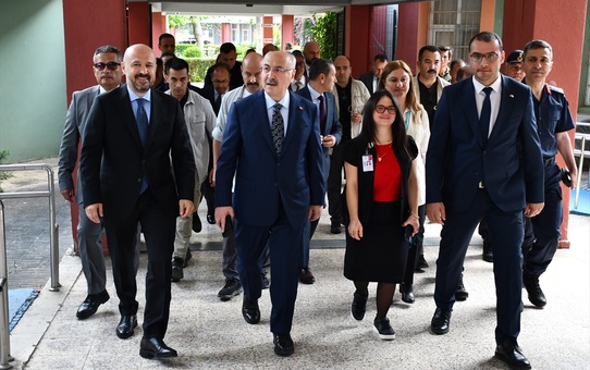 Vali Köşger Ruh Sağlığı Hastanesini Ziyaret Etti