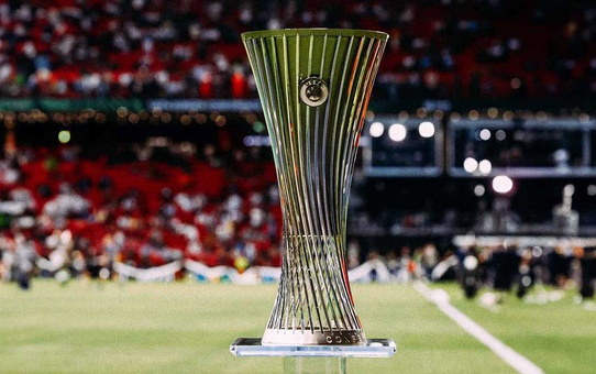 Eski Galatasaraylı şampiyonluğa koşuyor! İşte UEFA Konferans Ligi'nin ilk yarı finalistleri