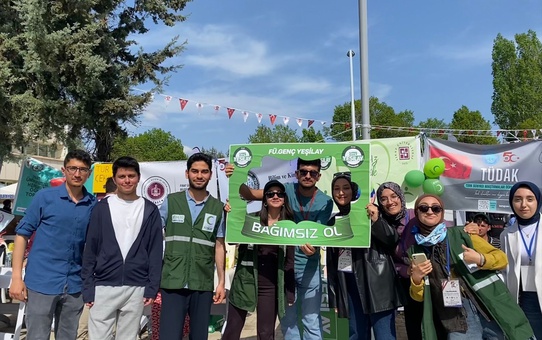 Fırat Üniversitesi 50. Yıl Kutlamasında Yeşilay'ın Standı İlgi Gördü