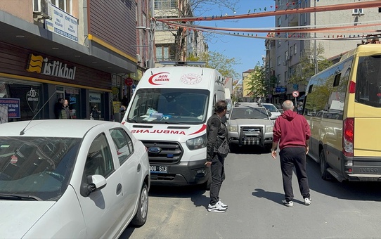 İstanbul'da Depremde 79 Yaşındaki Adam Yaralandı
