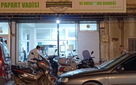 İnegöl'de Kavga: 1 Kişi Bıçakla Yaralandı