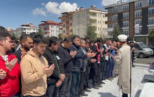 Test Sırasında Kalp Krizi Geçiren Genç Hayatını Kaybetti