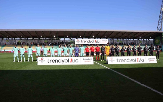 Esenler Erokspor, Kocaelispor'u 3-1 Yendi